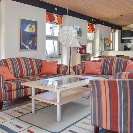 Stunning In With Kitchen *